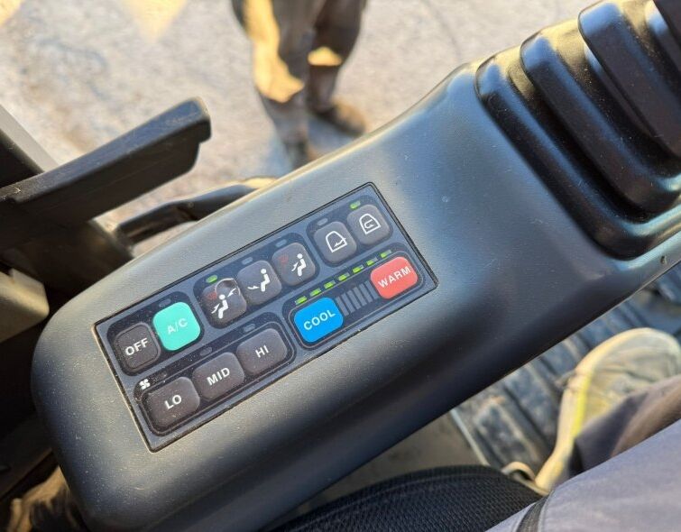 BOBCAT  E85 ***AIR CONDITIONING***