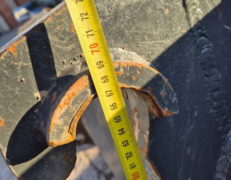 - CAÇ PALA CARREGADORA VOLVO