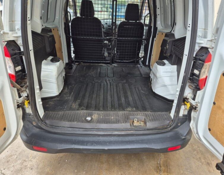 FORD  TRANSIT COURIER
