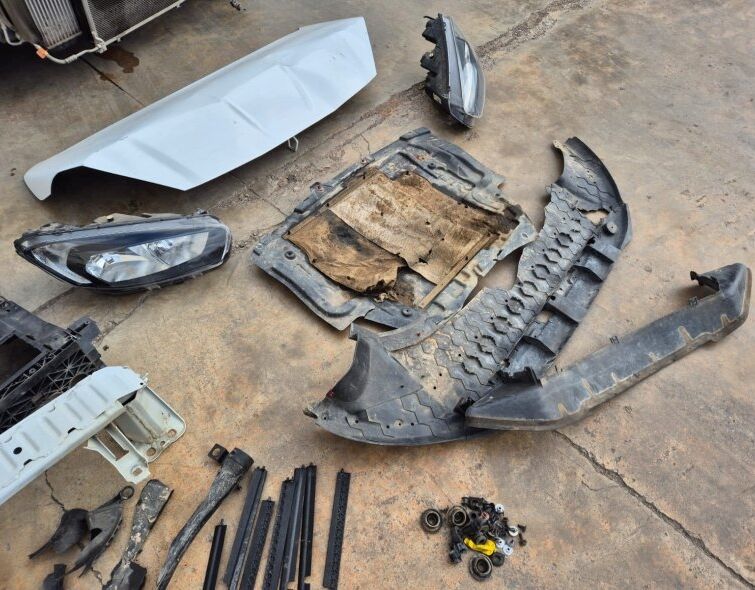 FORD  TRANSIT COURIER