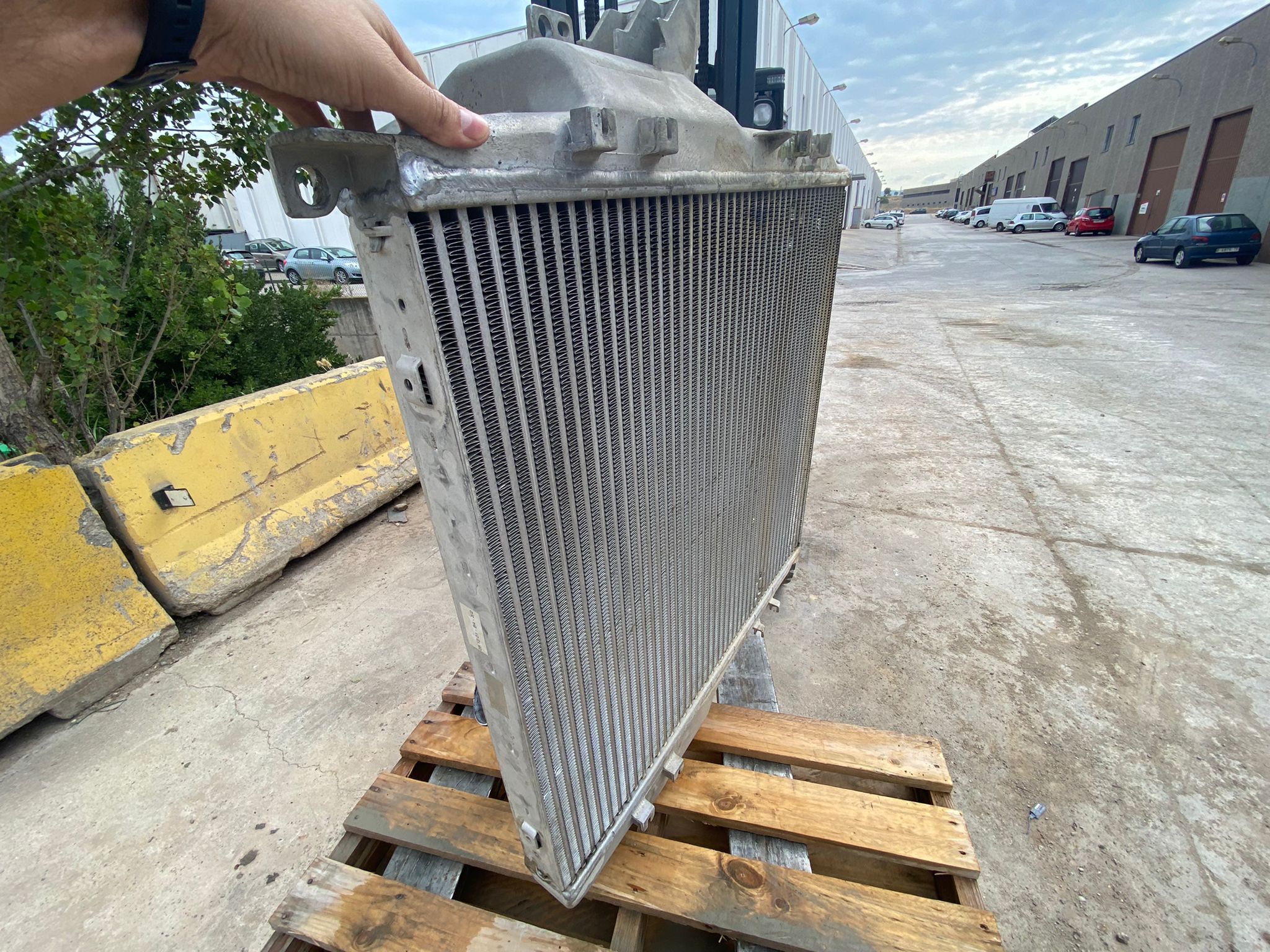 MERCEDESBENZ ACTROS INTERCOOLER Varis d'ocasió