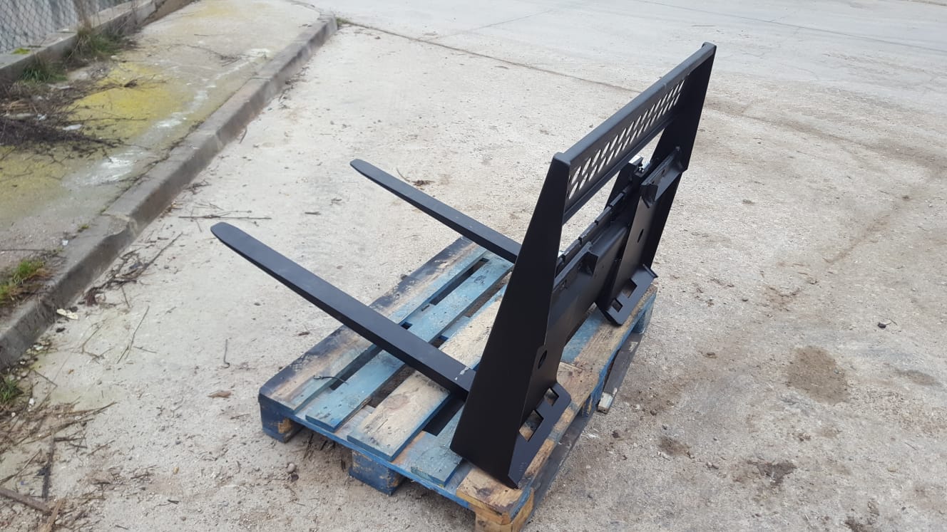 - PALLET RACKS PER BOBCAT | Accessories used