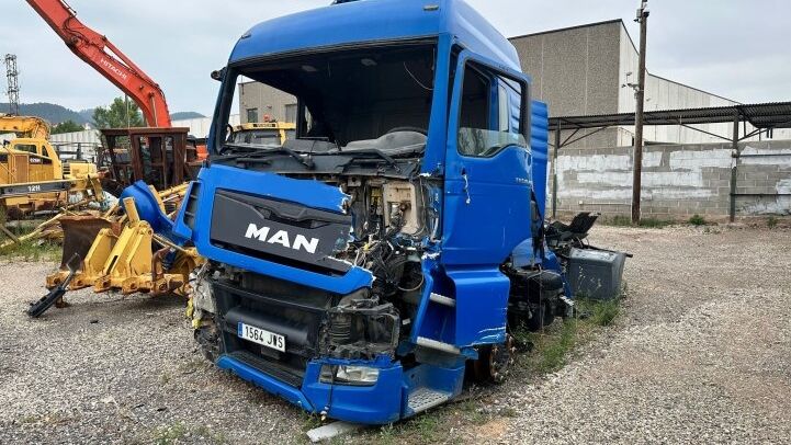 MAN TRACTOR EXPLODED MAN TGS 18.480