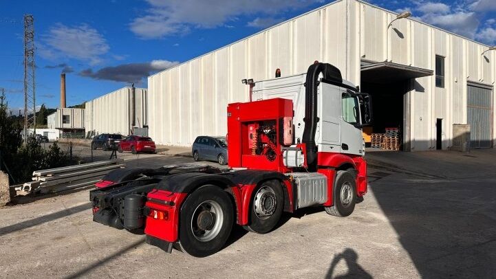 MERCEDES BENZ ACTROS 2551***6X2//68T***