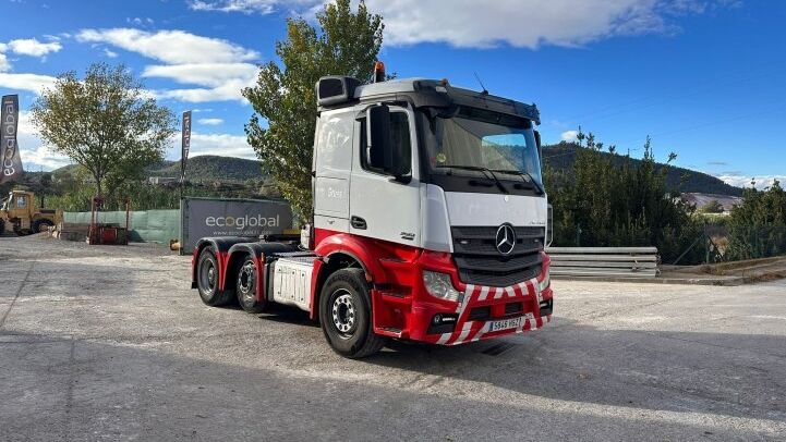 MERCEDES BENZ ACTROS 2551***6X2//68T***