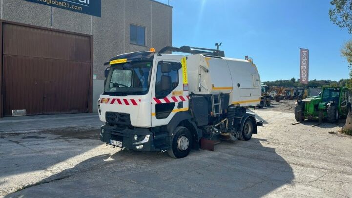 - BUCHER MAXPOWA V50 SWEEPER TRUCK