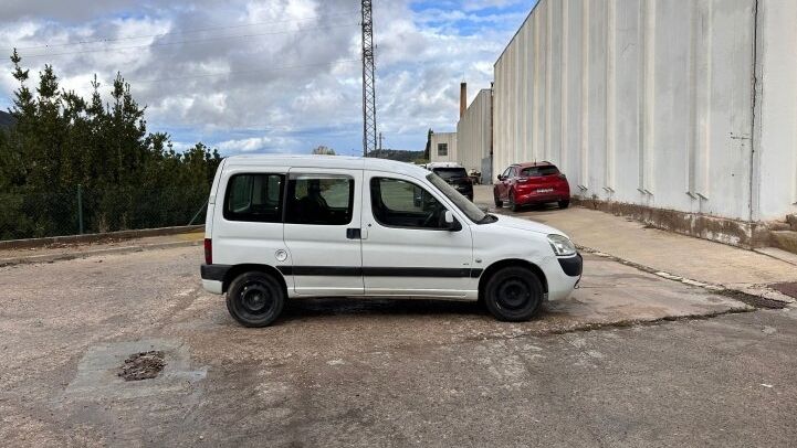 PEUGEOT  PARTNER 2000HDI