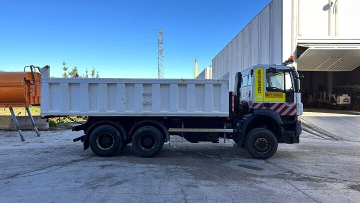 IVECO  TRAKKER 410 6x6 BENNEUSE