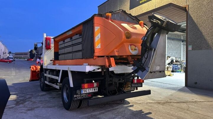 MERCEDES-BENZ  AXOR 1829 4X4***SNOWPLOUGH***