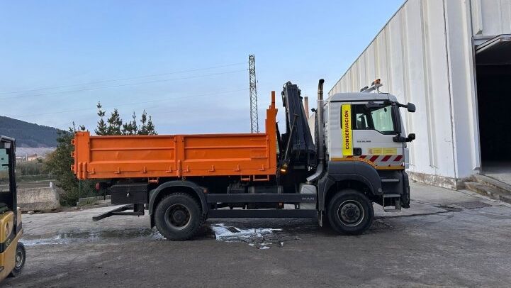 MAN TGS 18.360**4X4-TIPPER-GRUA***