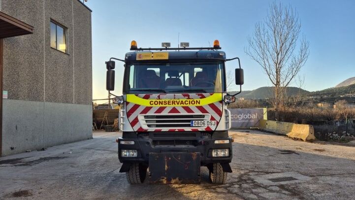 IVECO  TRAKKER 4X4 ***TIPPER***