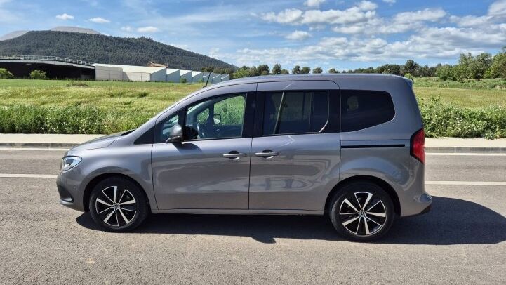 - MERCEDES BENZ T-CLASS VAN