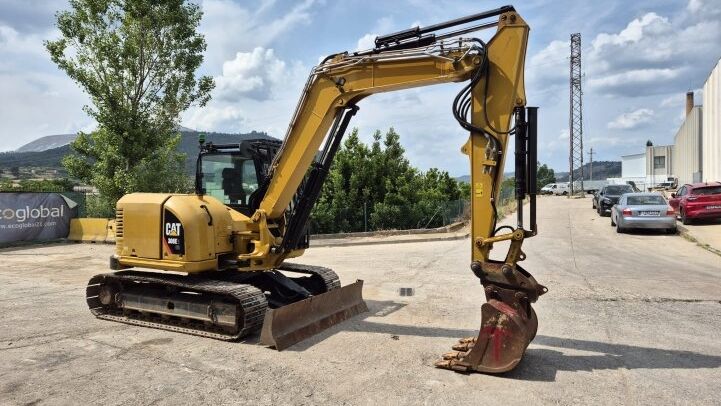 - CAT 308 E2CR MINI EXCAVATOR