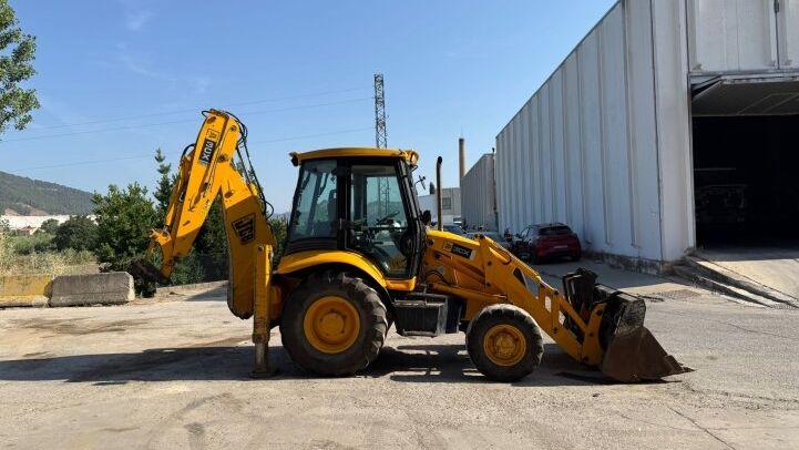 JCB 3CX ***FRONT QUICK HITCH***