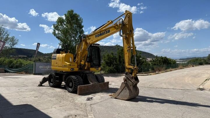 KOMATSU PW148-11