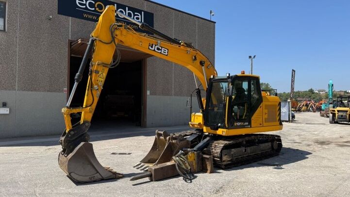 JCB  131X LCD