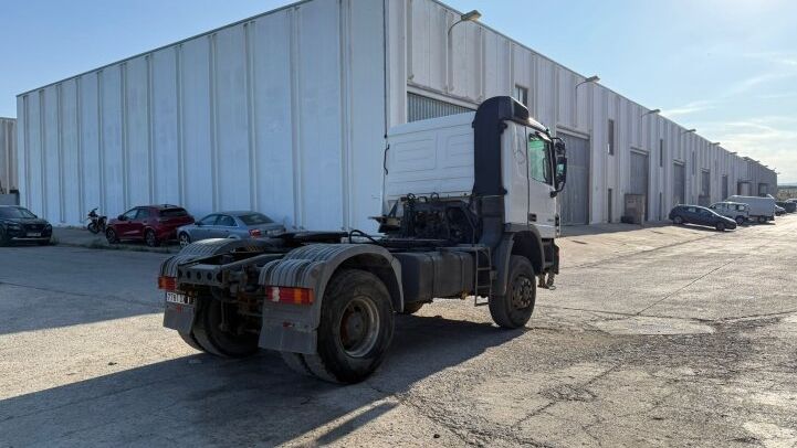 MERCEDES BENZ ACTROS 2041 4X4