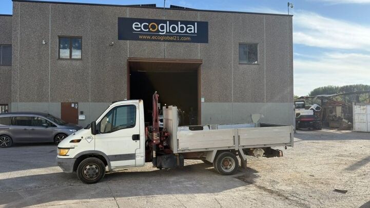 IVECO WOMAN 35c12 HPI