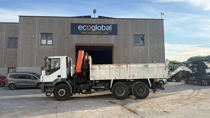 IVECO TRAKKER 380**GRUA/VOLQUETE***