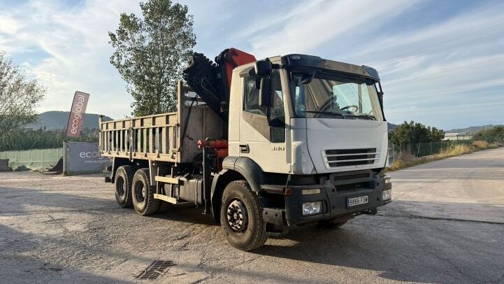 IVECO TRAKKER 380**GRUA/VOLQUETE***