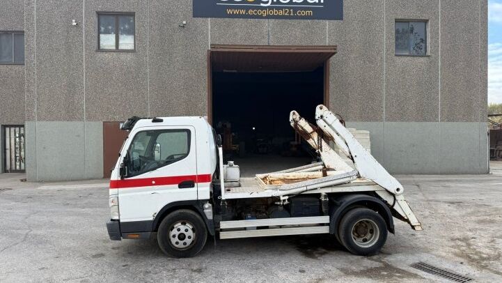 MITSUBISHI FUSO ***PORTACONTENIDORS***