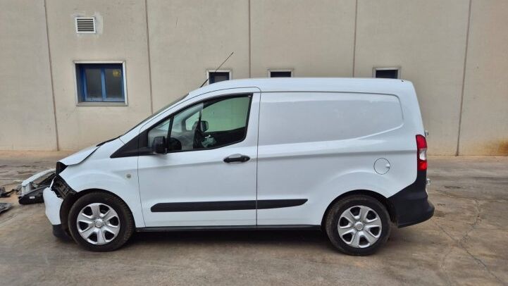 FORD  TRANSIT COURIER