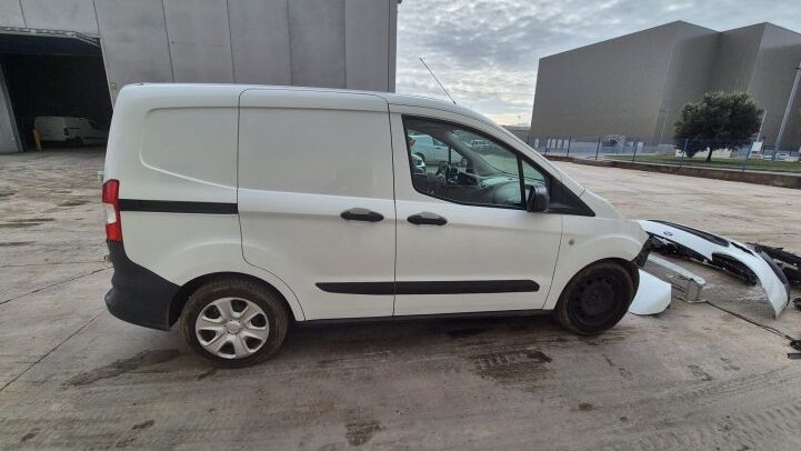 FORD  TRANSIT COURIER