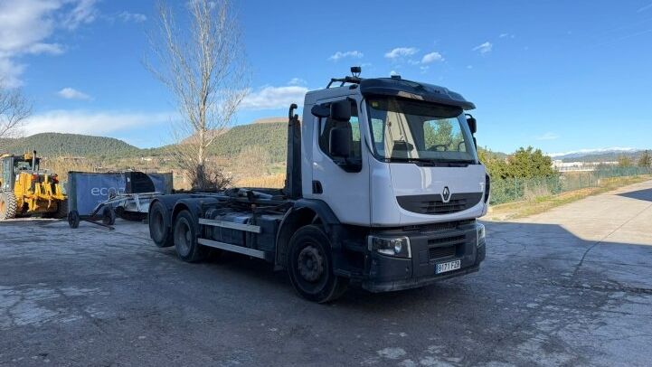RENAULT LANDER 410.26. 