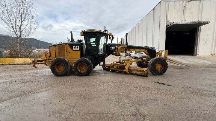 CATERPILLAR 140M AWD 6x6