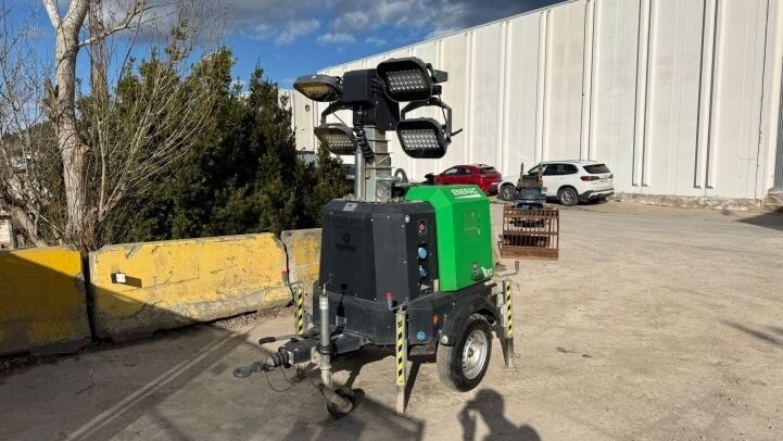 GENERAC MOBILE V20 LIGHTING TOWER