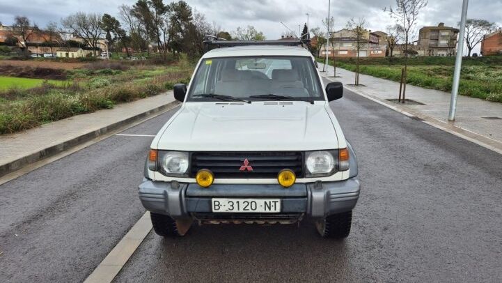 MITSUBISHI  MONTERO 4X4 ***IMPECCABLE***