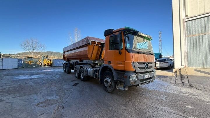 MERCEDES BENZ CAMION TRACTEUR + CAMION BENNE MEILLE