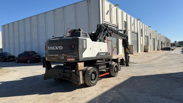 VOLVO  EW220E ***RAISING CAB***