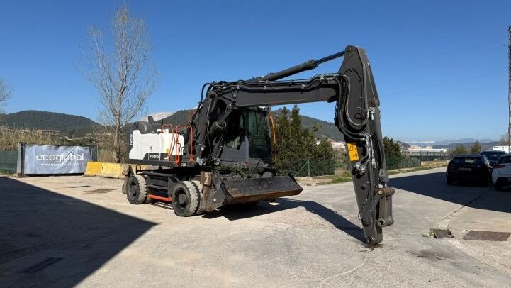 VOLVO  EW220E ***RAISING CAB***