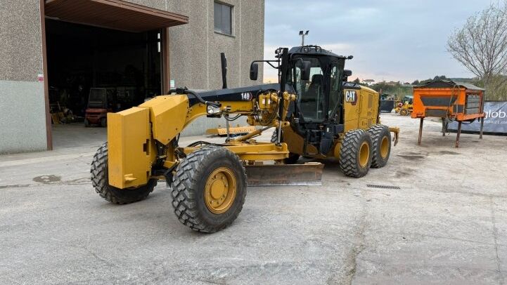 CATERPILLAR  140 AWD ***IMPECCABLE***