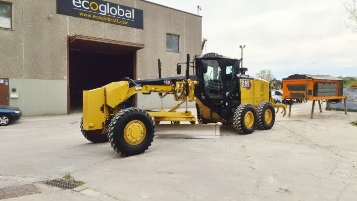 CATERPILLAR  140 AWD ***IMPECCABLE***