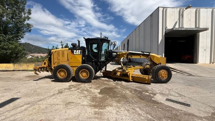CATERPILLAR 12M3 AWD **MATRICULADA**