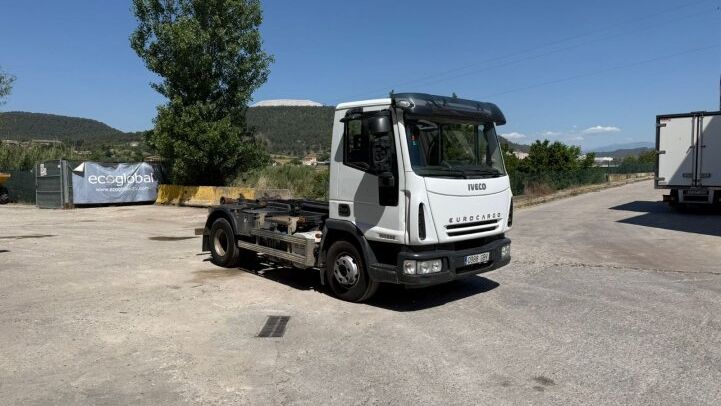 IVECO  EUROCARGO 100E22 **HOOKLIFT CONTAINER TRUCK**