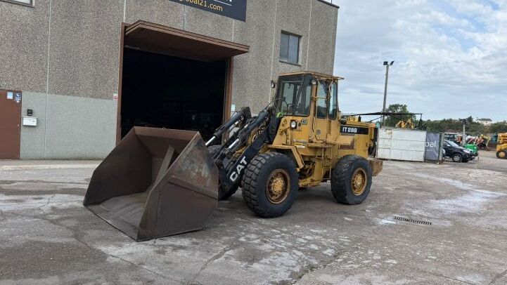 CATERPILLAR IT28B **HIGH DUMP**