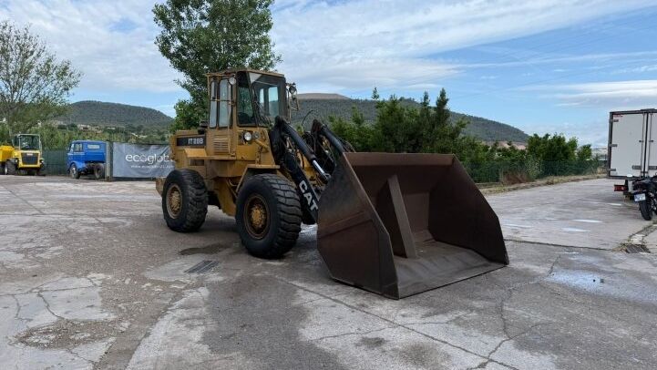 CATERPILLAR IT28B **HIGH DUMP**