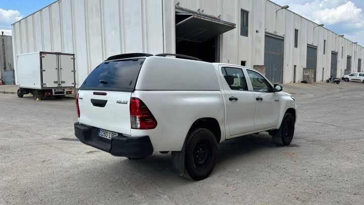 TOYOTA  HILUX DOUBLE CAB GX 4x4