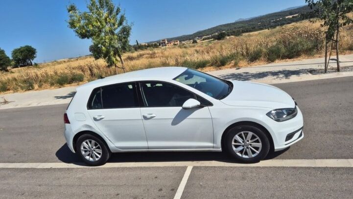 VOLKSWAGEN GOLF 1.6TDI