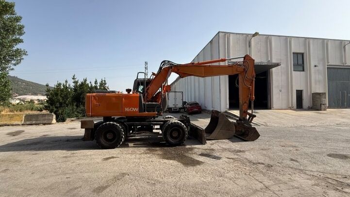 HITACHI  ZX160W ***REGISTERED***