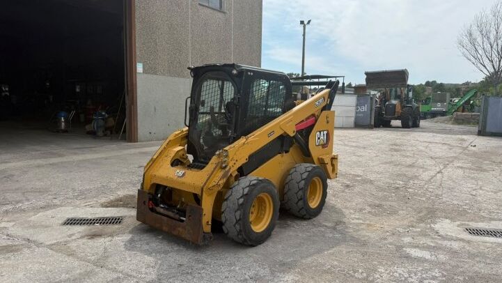 CATERPILLAR  262D3 