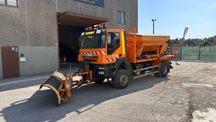 IVECO TRAKKER 4x4 ***QUITANEUS AMB SALER***