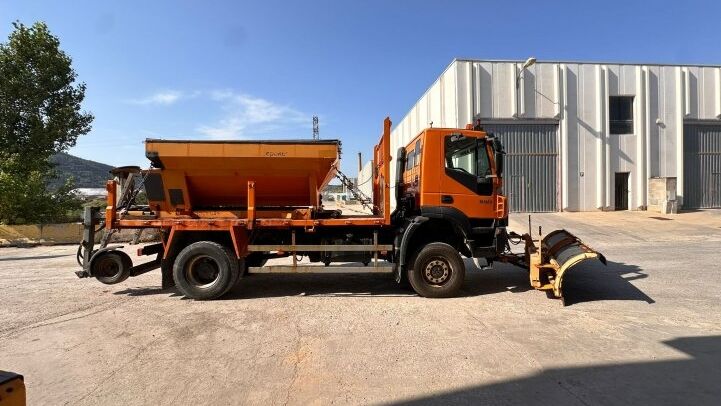 IVECO TRAKKER 4x4 ***QUITANEUS AMB SALER***