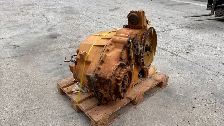 - CATERPILLAR 140H GRADER TRANSMISSION