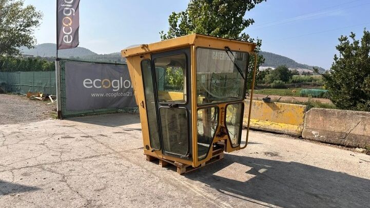 - CABINA PER A NIVELLADOR CATERPILLAR