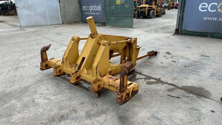 - RIPPER FOR CATERPILLAR MOTOR GRADER