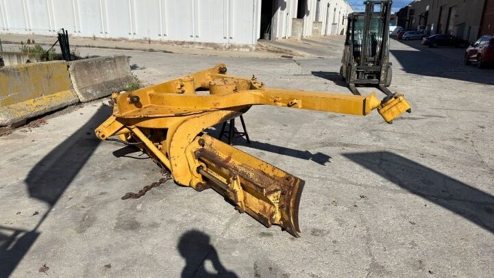 CATERPILLAR COMPLETE TURNTABLE